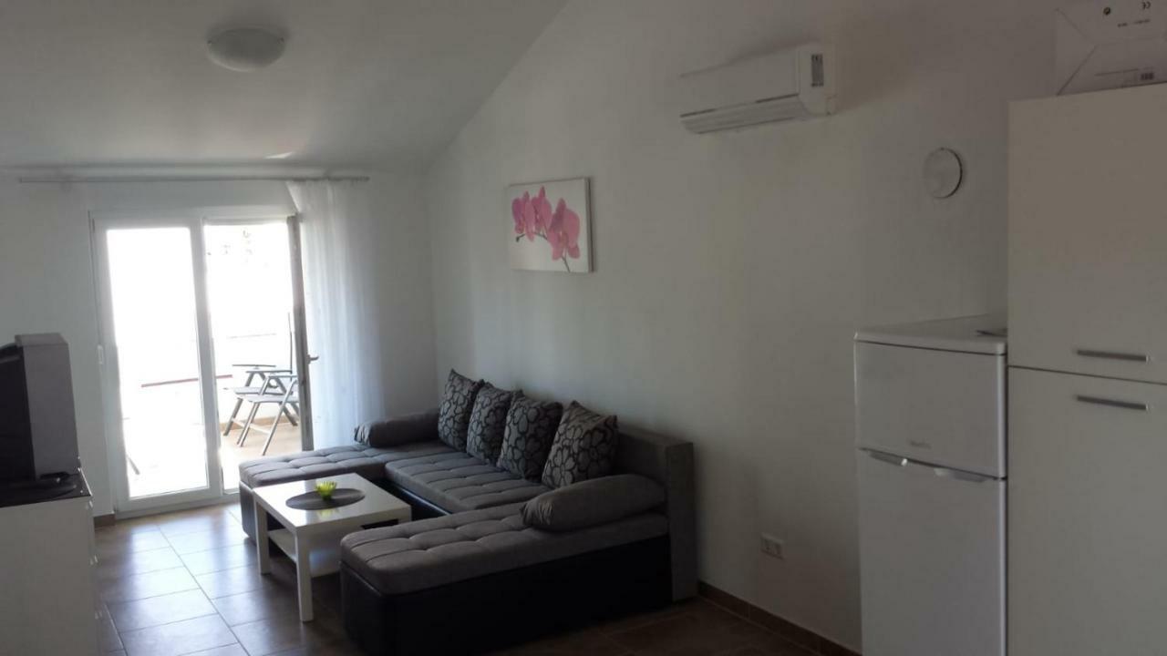 Haus Milana Apartman Nin Kültér fotó