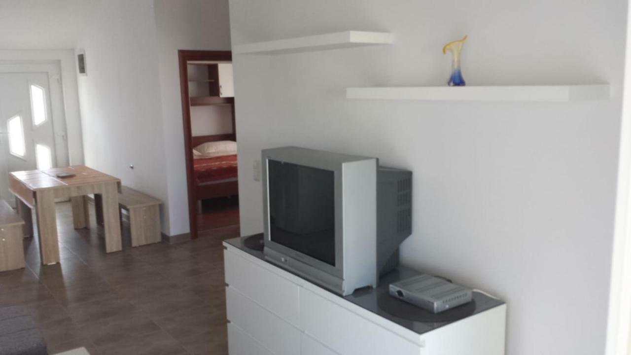 Haus Milana Apartman Nin Kültér fotó